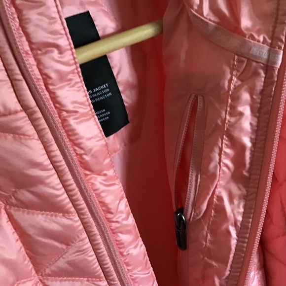 NWT Women's Under Armour UA Storm ColdGear Reactor Performance Jacket Pink S CO - Picture 9 of 9